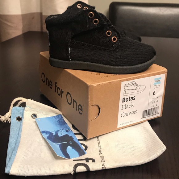 Toms Other - Toms Boys Botas Black Canvas Size 6